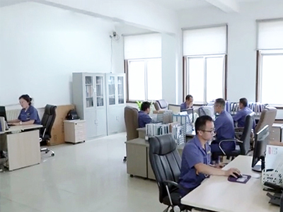 優明科研發人員辦公照